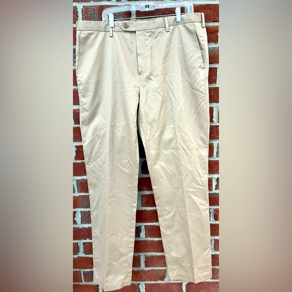 Jos A Bank Tailored Fit Chinos 38 x 32